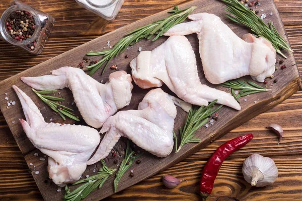 Alas de pollo enteras y en secciones